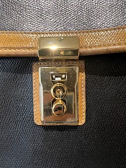 バッグ　　　　　　金具交換AFTER